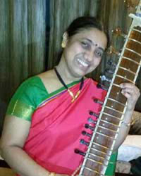 ​​​​​​​स्मिता वाजपेयी