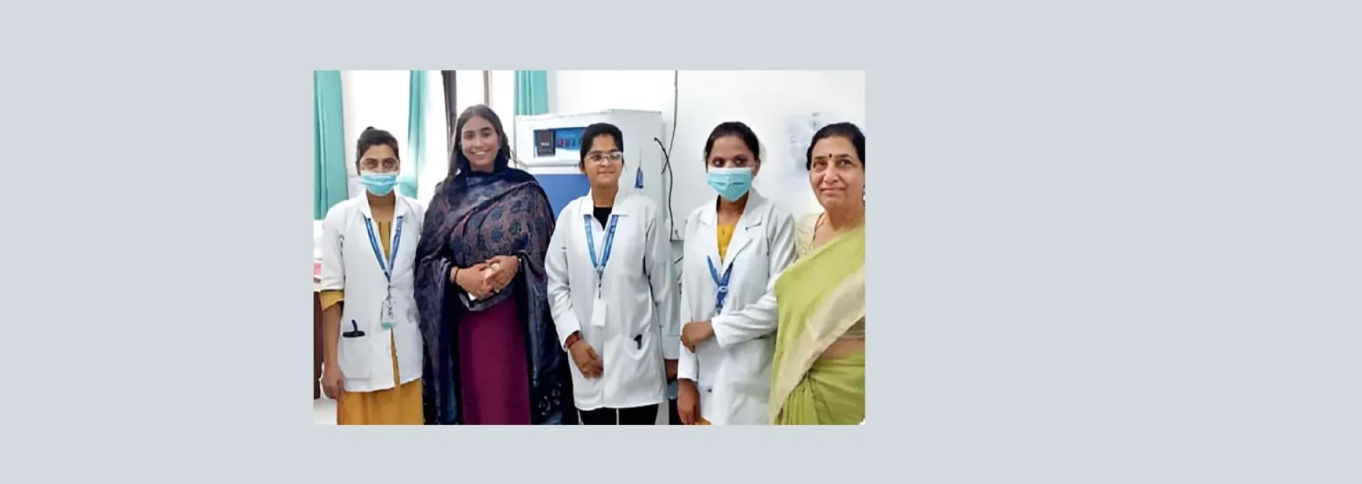 आदिवासी छात्राओं की सेहत संवार रहीं डा. मेनका